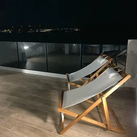 Beachfront Penthouse Apartament Mellieħa
