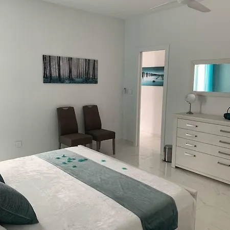 Apartament Beachfront Penthouse *