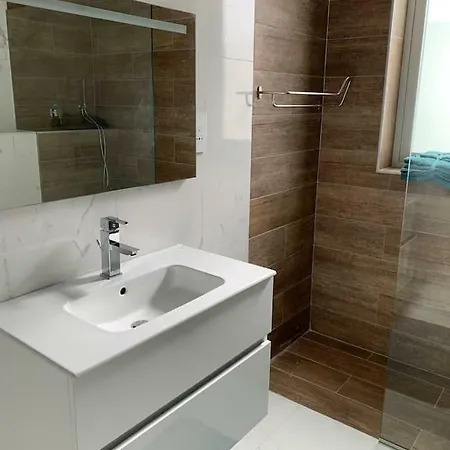 Beachfront Penthouse Apartament